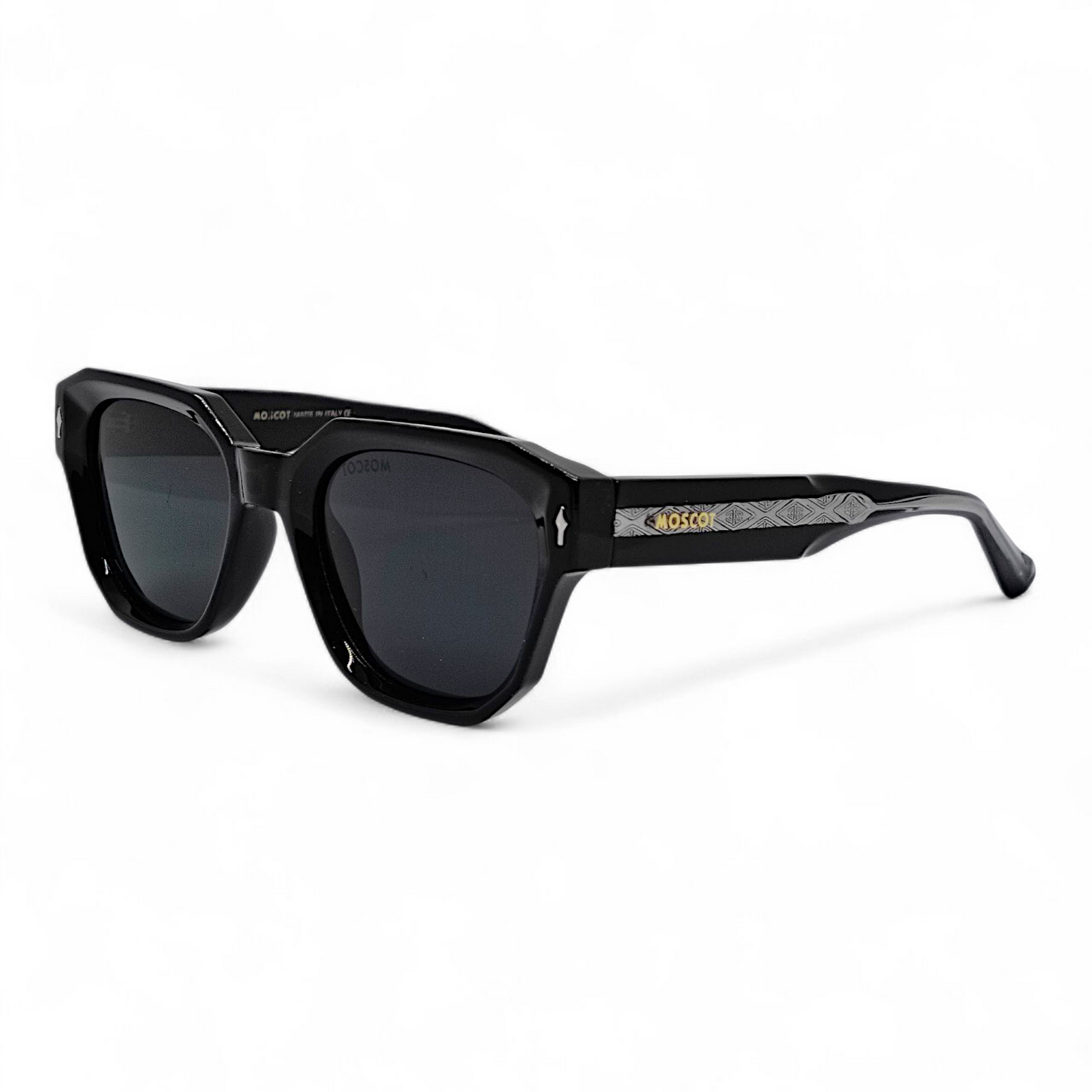 A 162 black