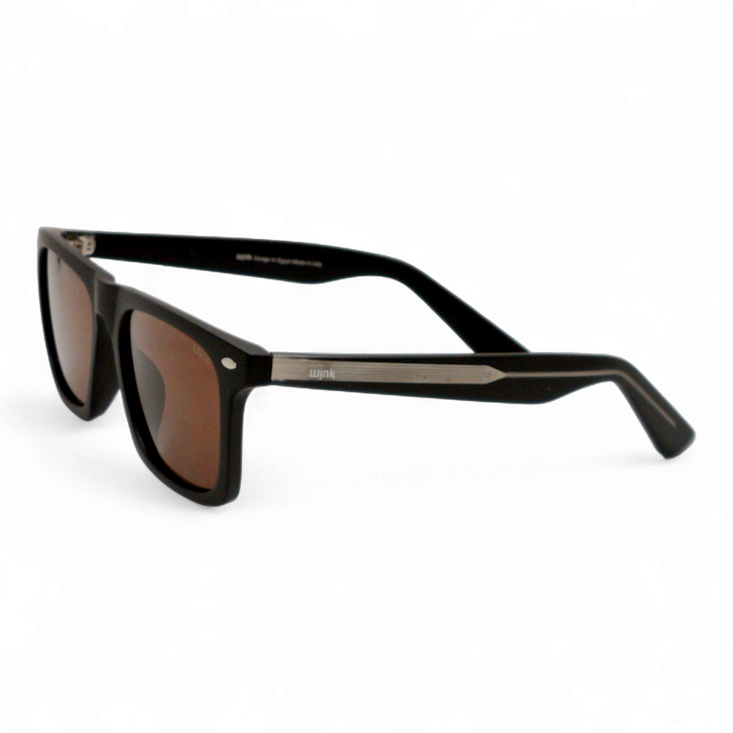 a Wink 119 brown