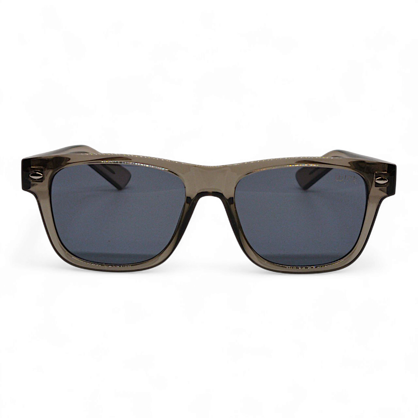 a Wink 137 gray