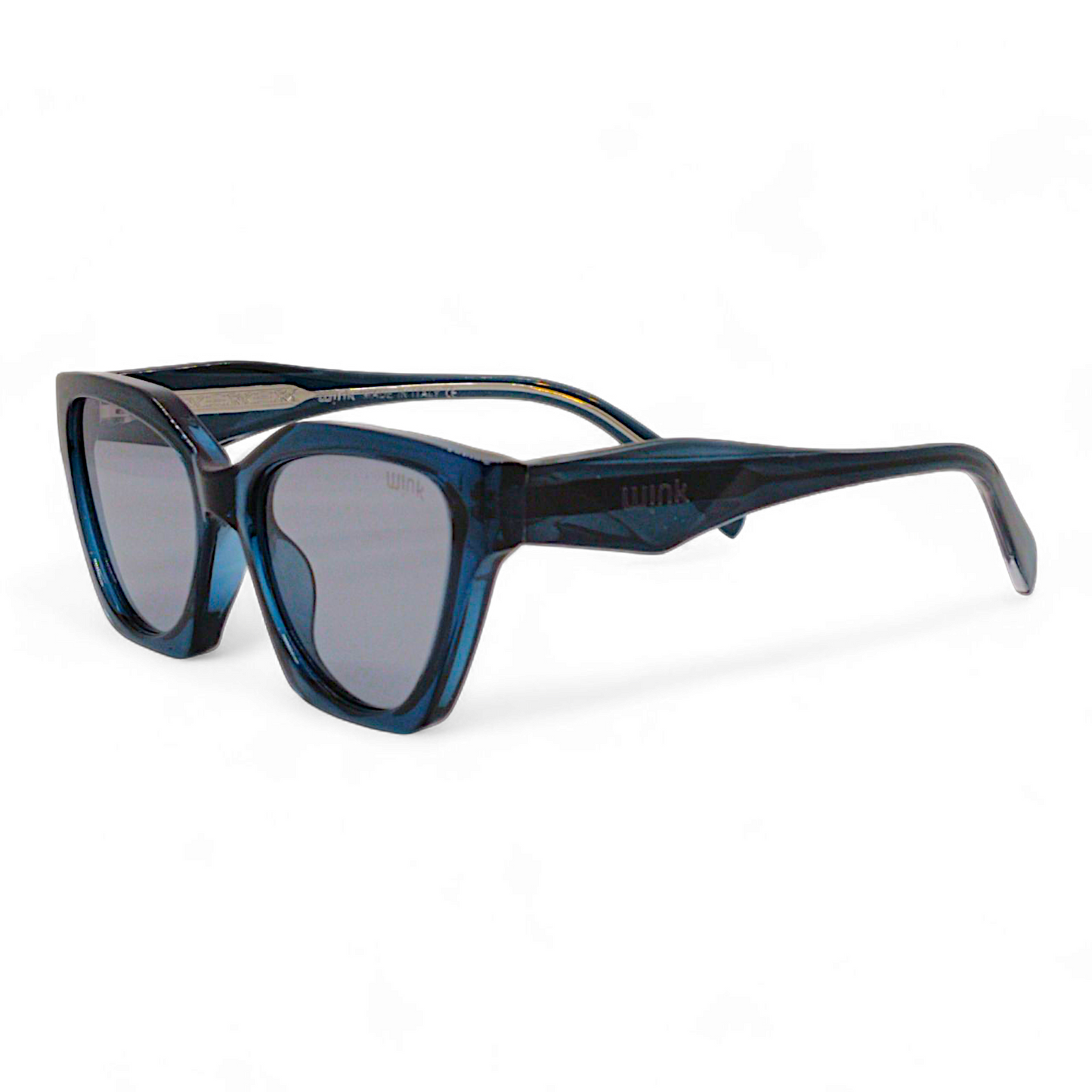 a Wink 138 blue