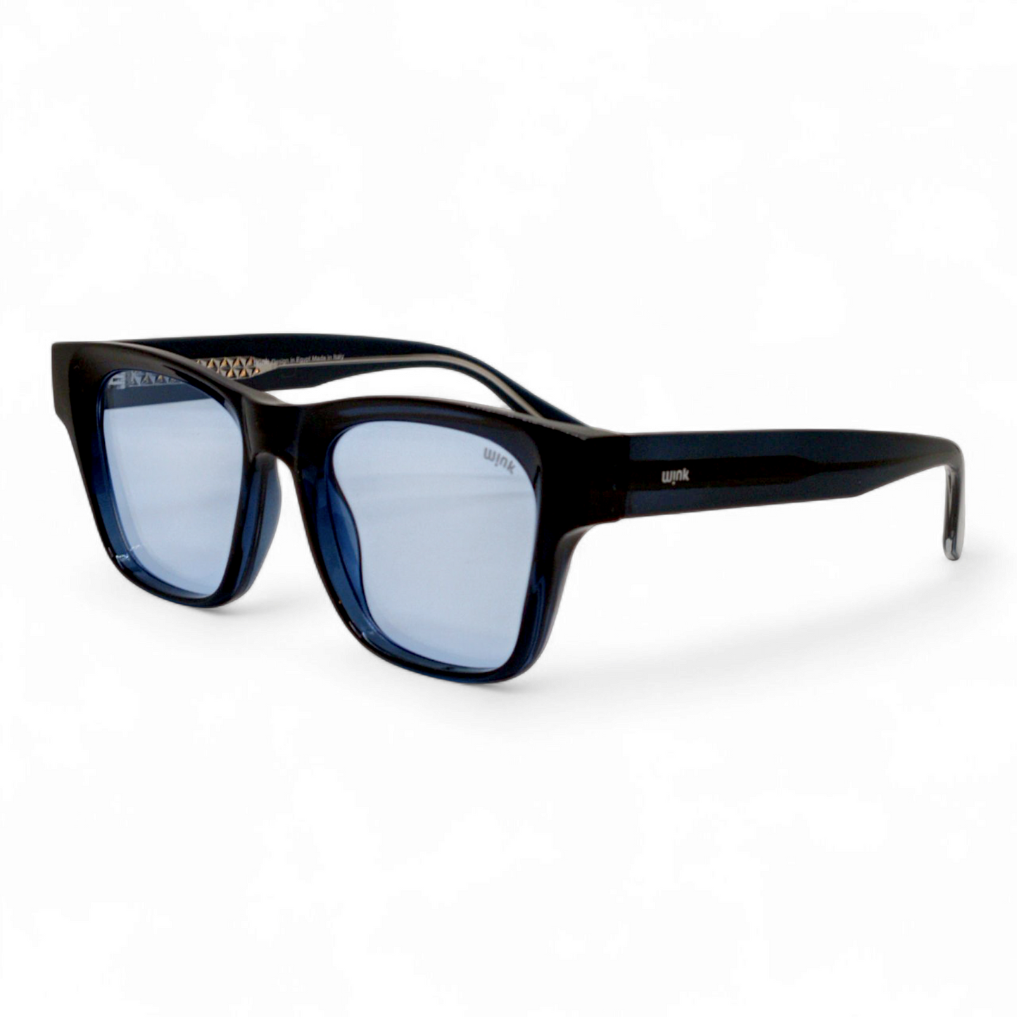 a Wink 121 blue