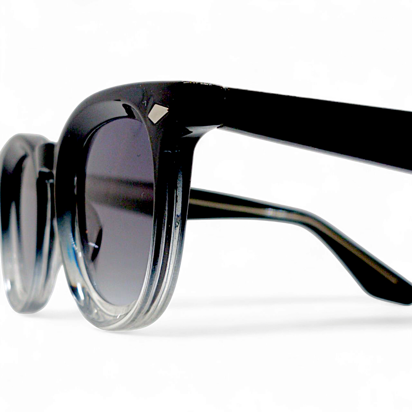 Horus 06 black c
