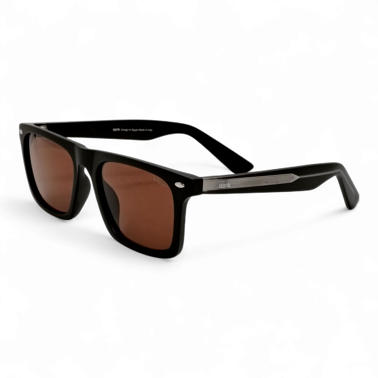 a Wink 119 brown