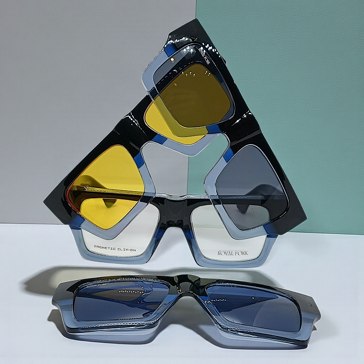 Clip on Royal Fork 01 dc