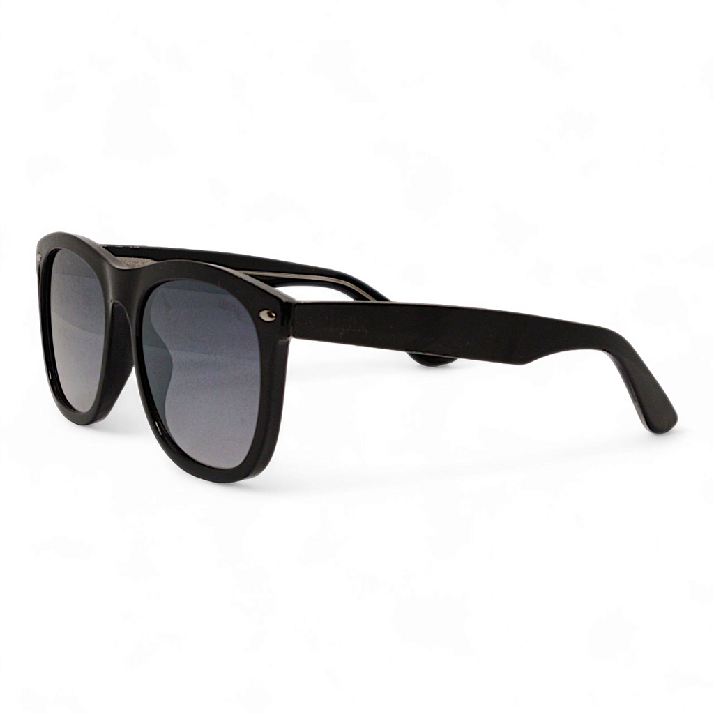 A wink 144 black s